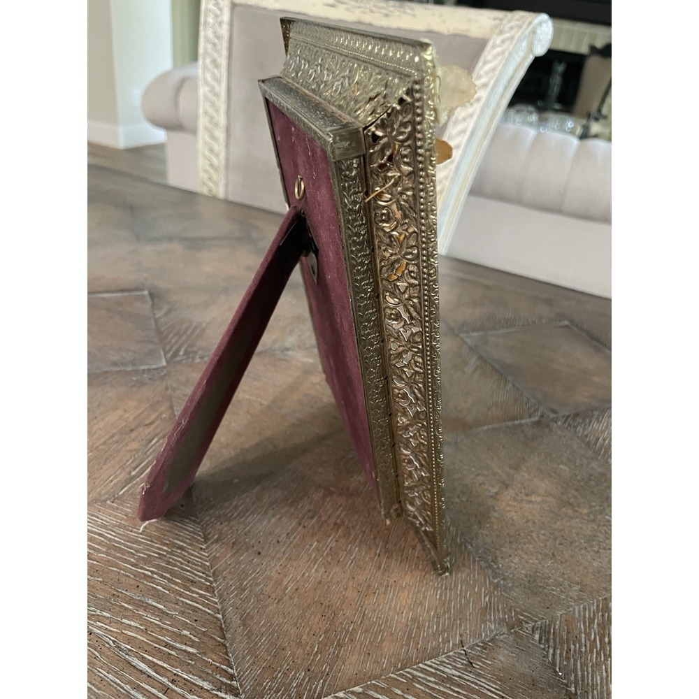 Vtg Ornate Gold White Tone Filigree Flower Embellished Picture Photo Frame  5x7 - Picture 7 of 12
